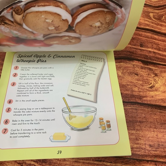 Whoopie Pies and Cake Pops Recipe Book - Picture 6 of 7